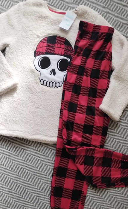 Primark пижама скелет ръст 146см