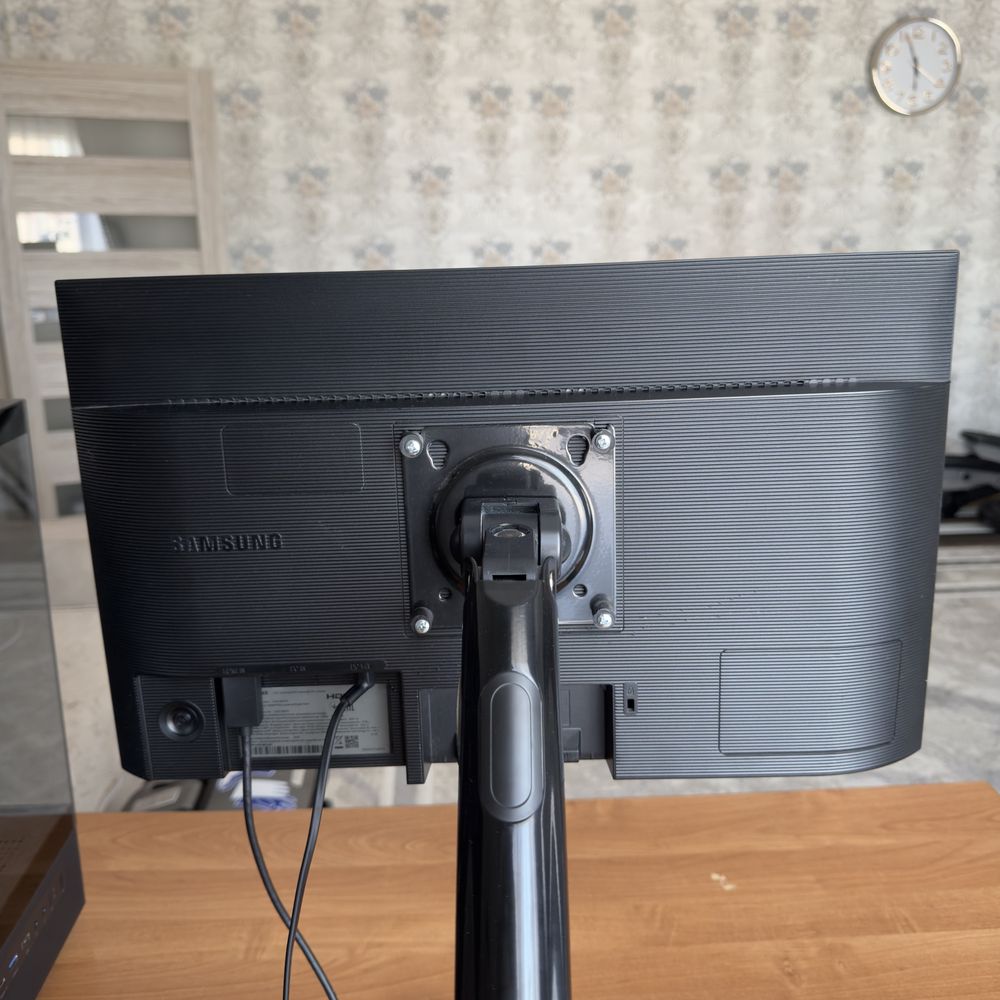 Samsung led монитор