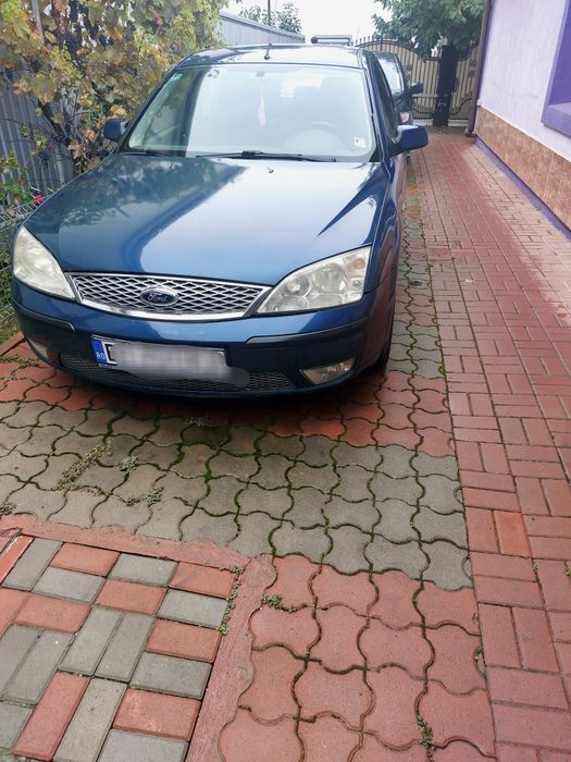 Ford Mondeo 2005, benzină, destinat pentru dezmembrare
