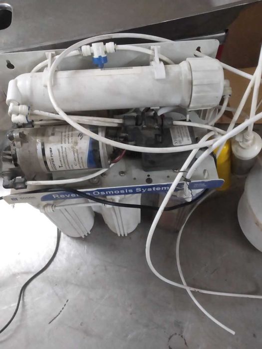 Фильтр для очистки воды ОСМОС. В рабочем состоянии.