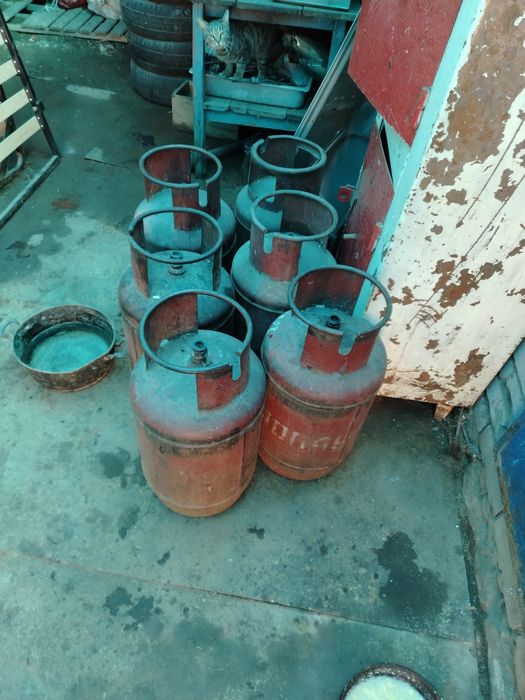 Продам балконы газовые.