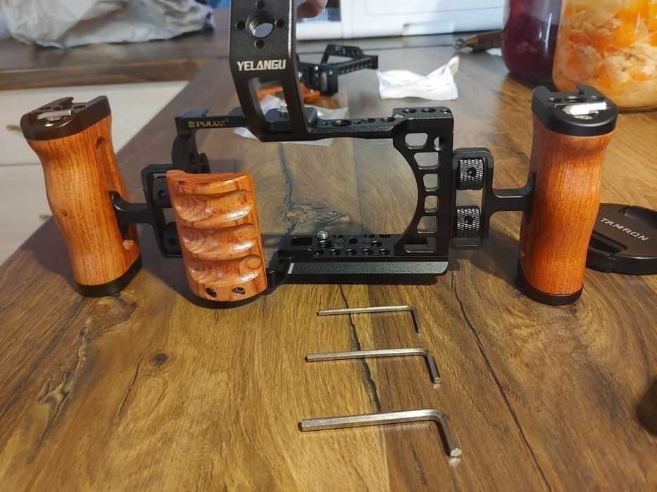 RIG Mânere Universale + Cage Sony
