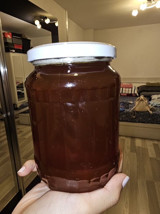 Vând miere ecologică de mană și polifloră, de munte din Vatra Dornei