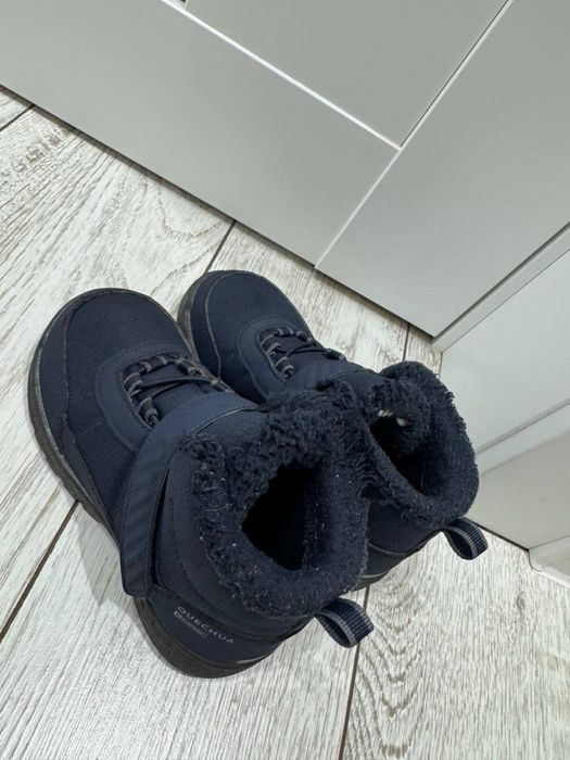 Продам детские ботинки Decathlon