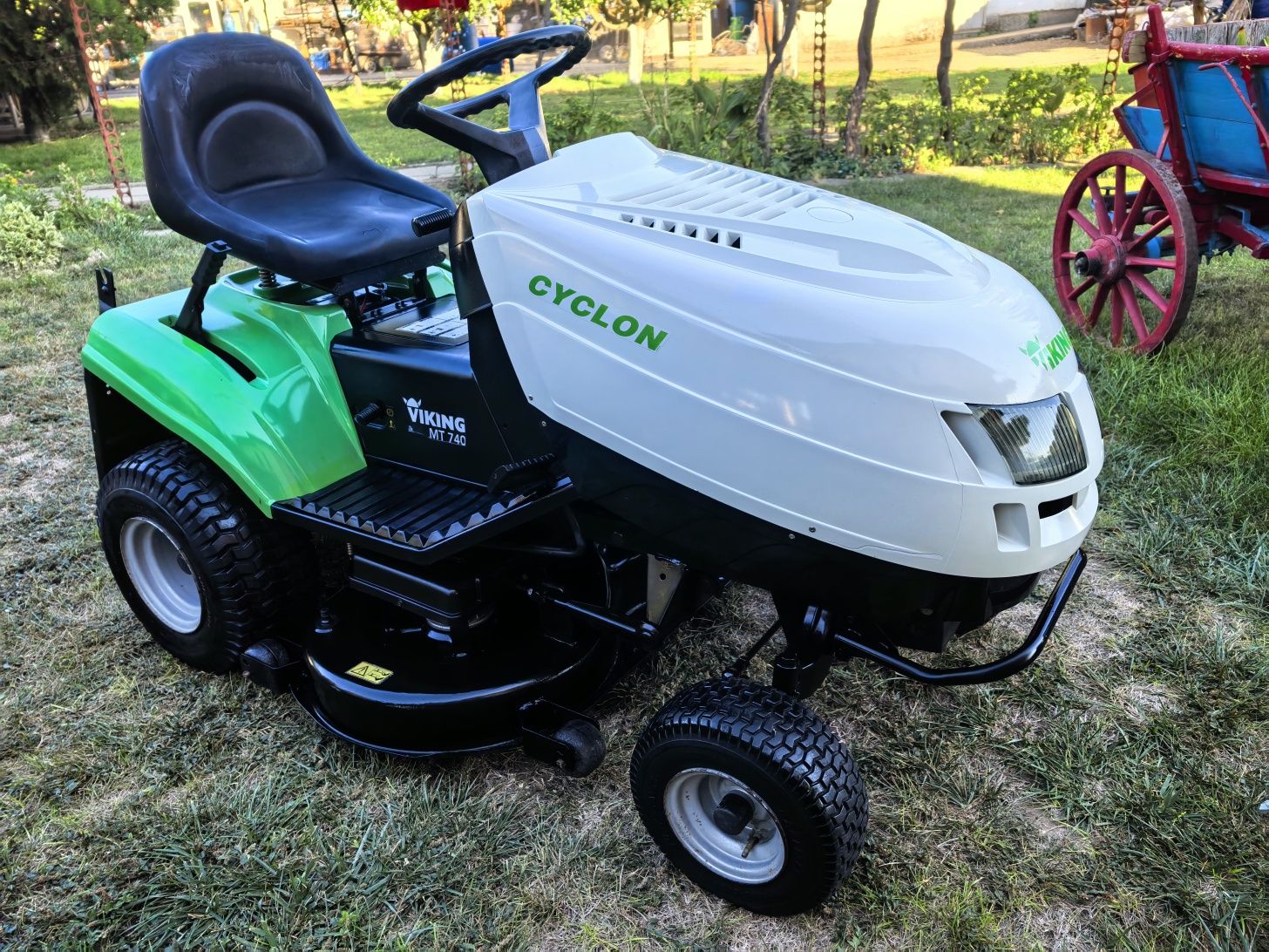 VIKING CYCLON MT 740 Тракторна косачка Трактор 15,5 к.с.