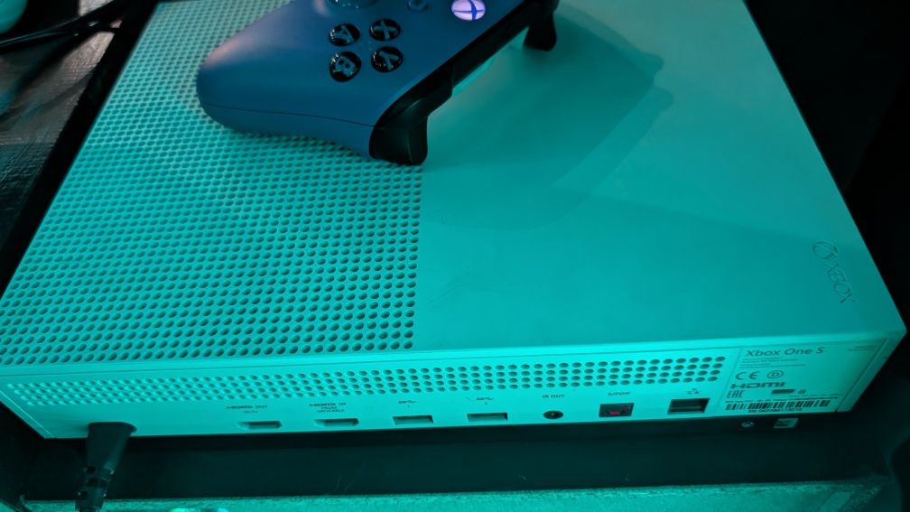 Приставка X box one S