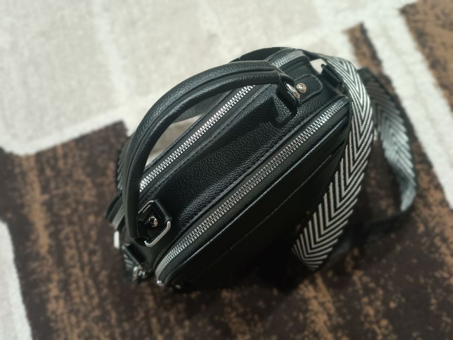 Сумка крос боди в отличном состоянии