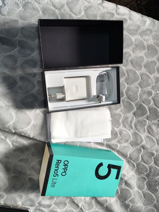 Продаю телефон Oppo Reno 5 Lite