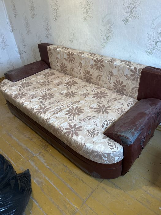 Диван отдам даром