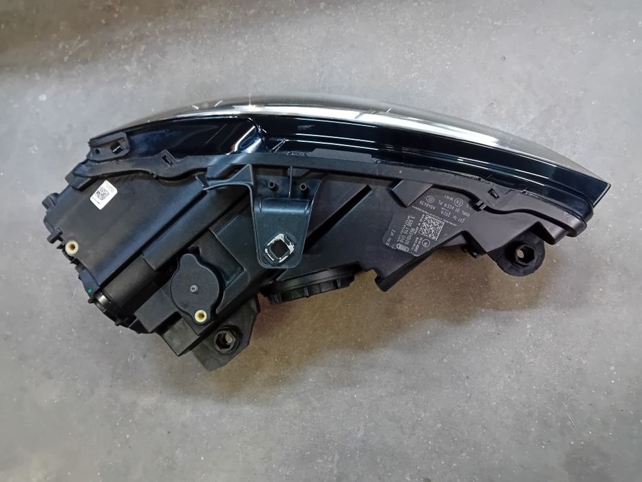 Far stanga Bi-Xenon Audi A3,S3,RS3 2015/2018