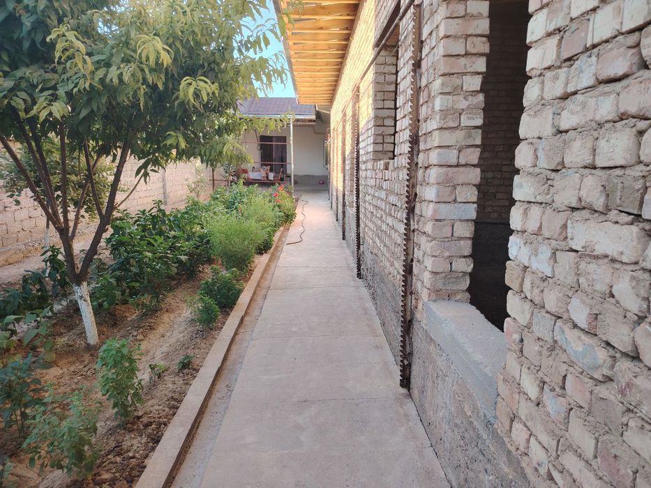 Маданият 4,4 сотки 3-4 комнаты Срочно