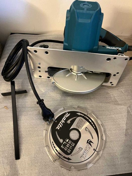 Fierastrau circular Makita HS7611K - 1600 W, 5500 RPM