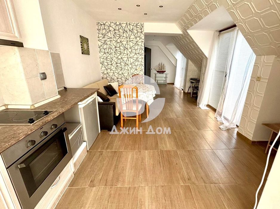 Продава се Тристаен апартамент в Свети Влас - 104 кв.м за 1058 €/кв.м - Снимка #2