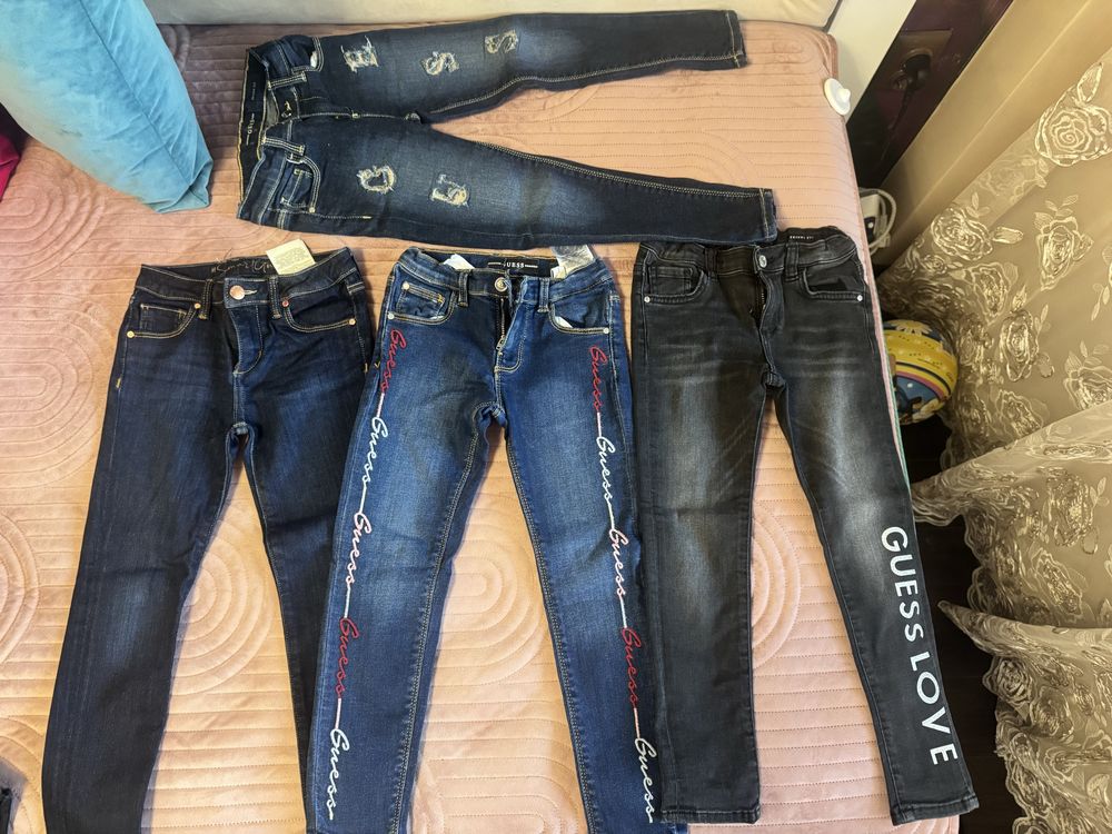 Детски дънки за момиче guess