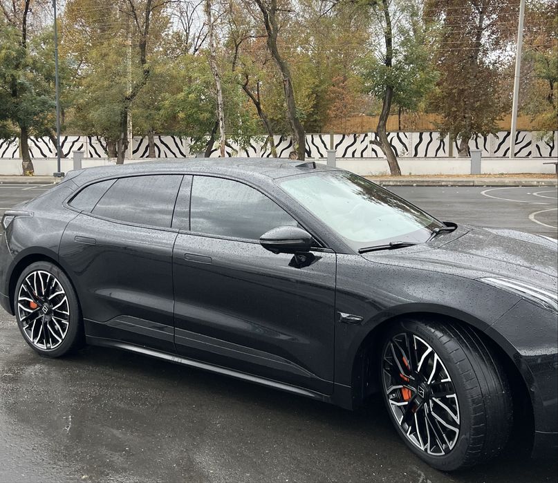 Zeekr 001 restaling 3.3 sekund