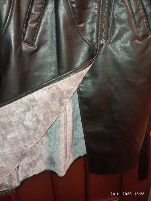 Кожаная дублёнка с воротником