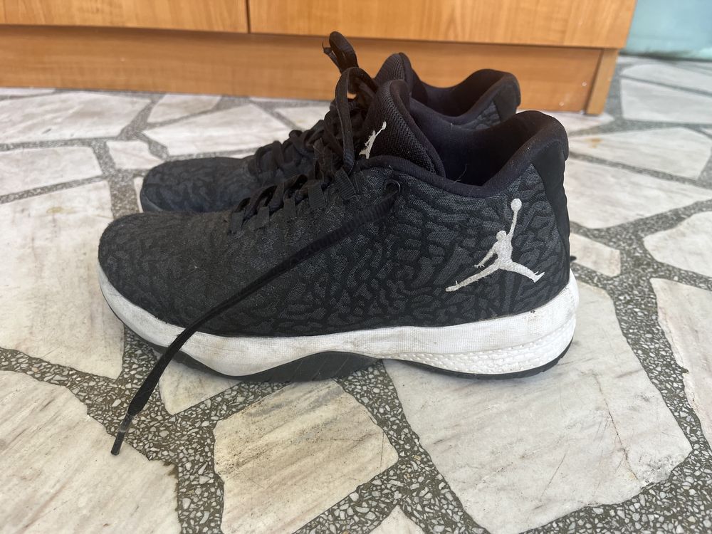 Air Jordan B. Fly Black номер 39