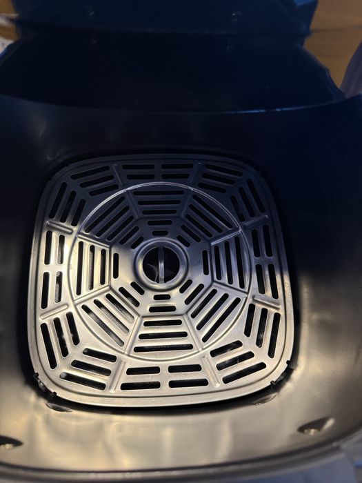 Friteuza Myria cu garantie