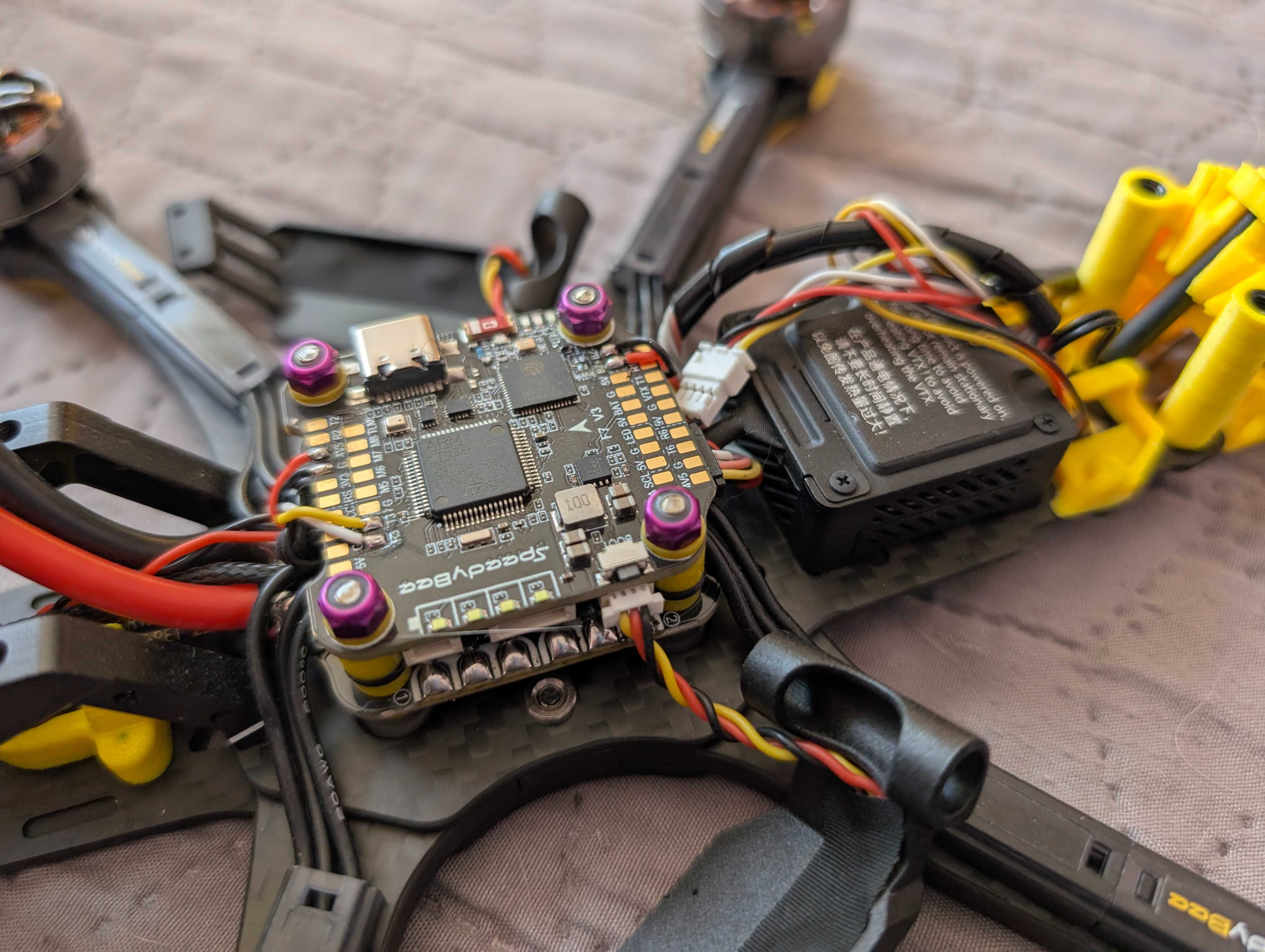 Freestyle Дрон SpeedyBee Master 5 V2/DJI O3 Air Unit + много аксесоари