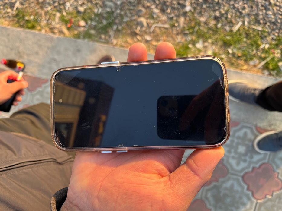 Iphone 15 ёмкость 85%