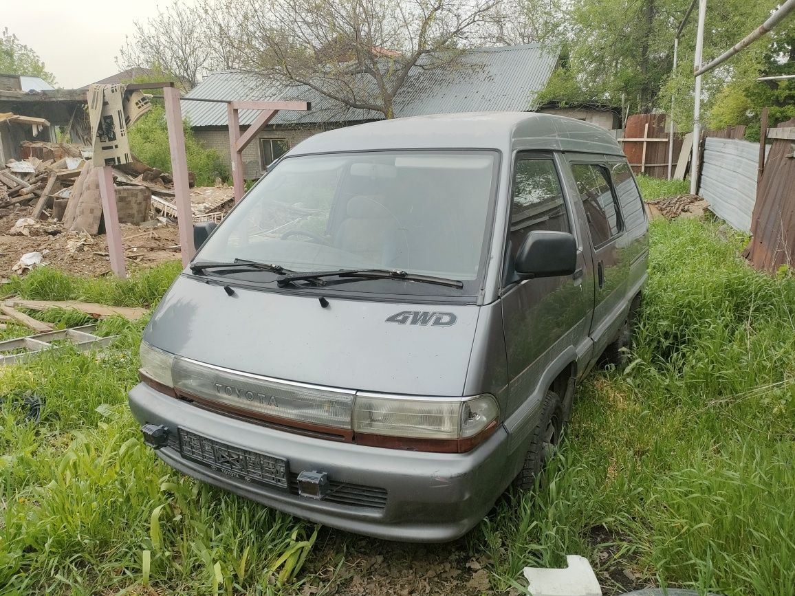 Toyota Town Ace 1991 4wd.