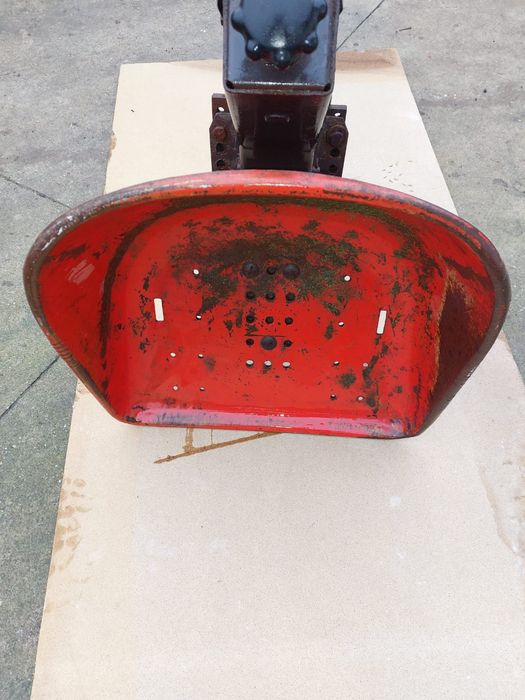 Scaun tractor 650 original