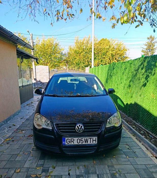 Vând Volkswagen Polo