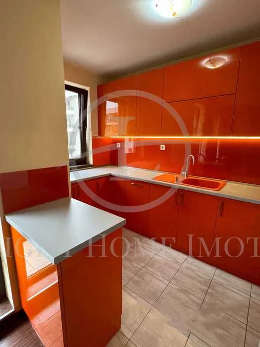 Продава се Двустаен апартамент в Пловдив, Кършияка - 75 кв.м за 1600 €/кв.м - Снимка #3