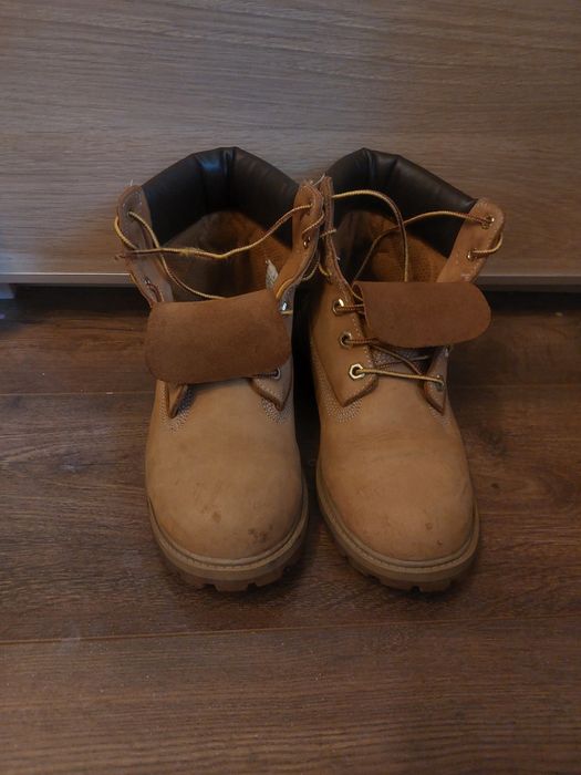 Vând ghete timberland