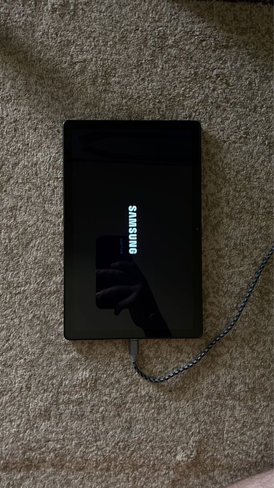 Tableta Samsung Galaxy Tab A7 cu slot SIM + husă