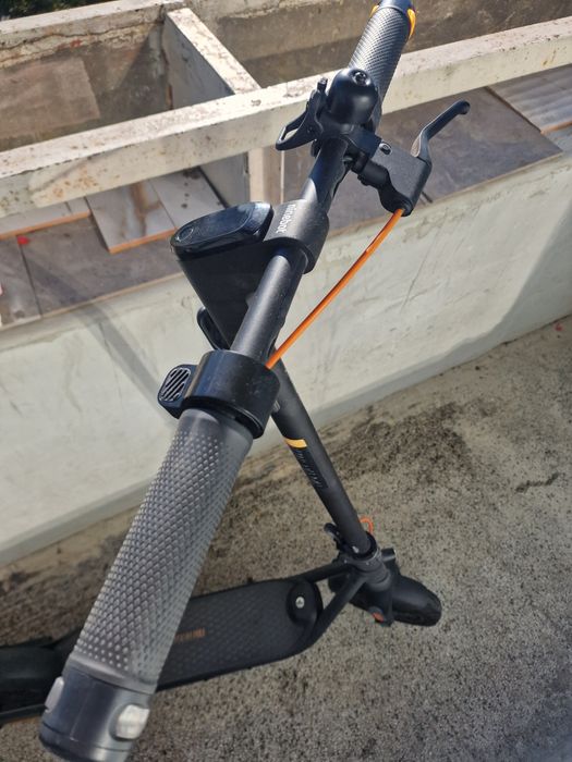 Електрипеска тротинетка  SEGWAY Ninebot KickScooter F2 Pro Като нова