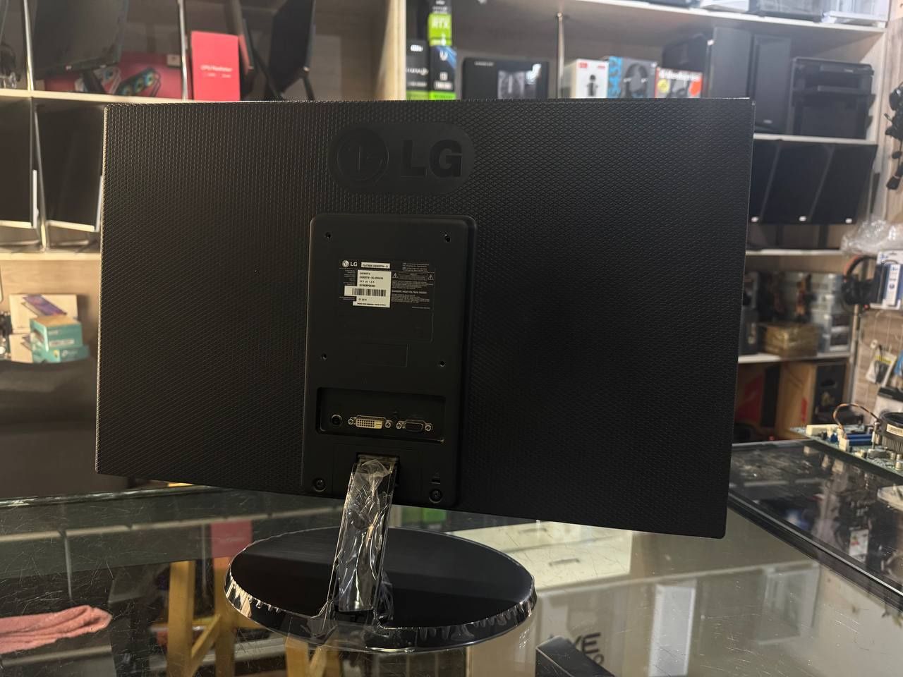 Lg 24" led 24en33! 8 dona! Yaxshi holatda!