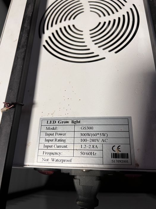 LED лампа Niello Gs 300 със стойка