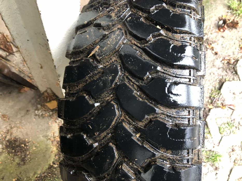 Гуми за джип за кал