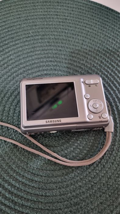 Cam. F.o.t.o. digitală Samsung ES10  ,produs ca NOU ,decorațiuni de se