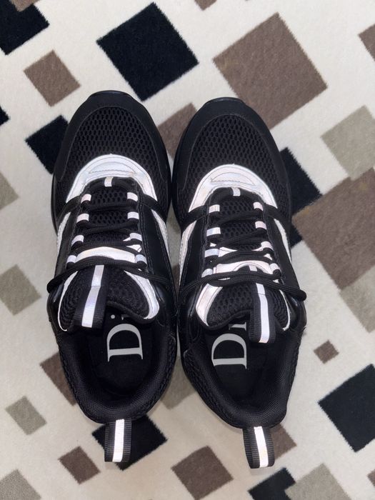 Vand adidasi dior b22