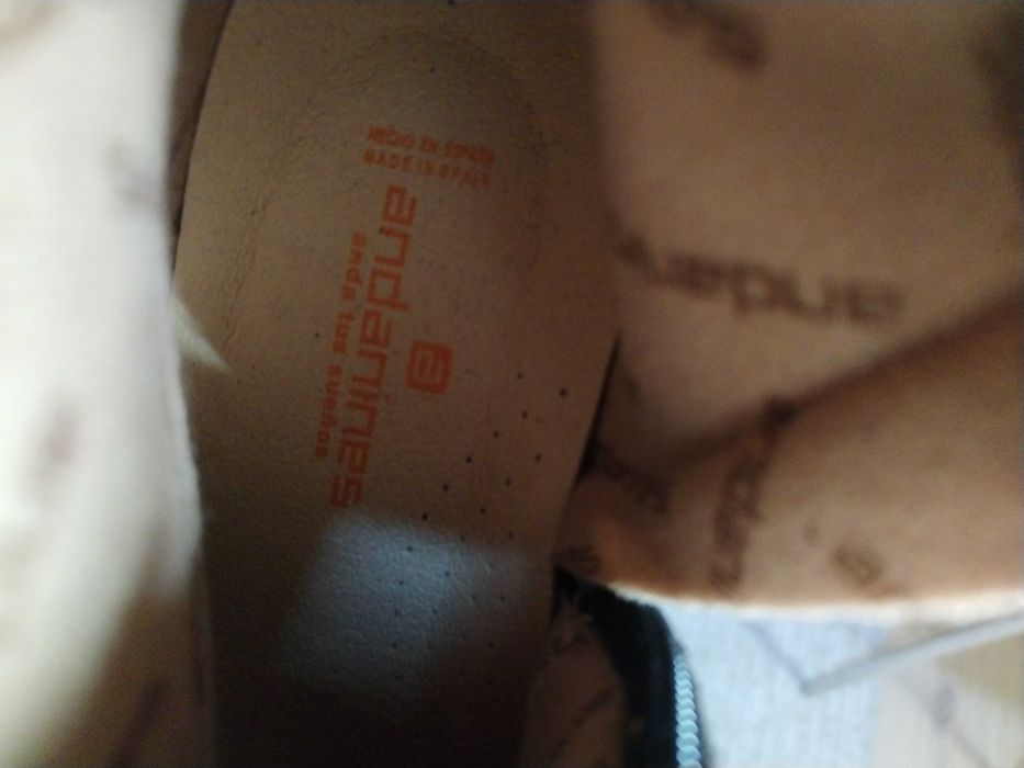 Botine din piele maro noi fara cutia originala.