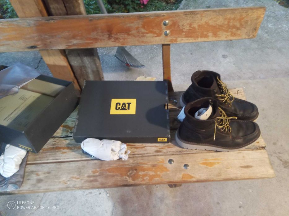 Мъжки обувки CATERPILLAR 45 номер