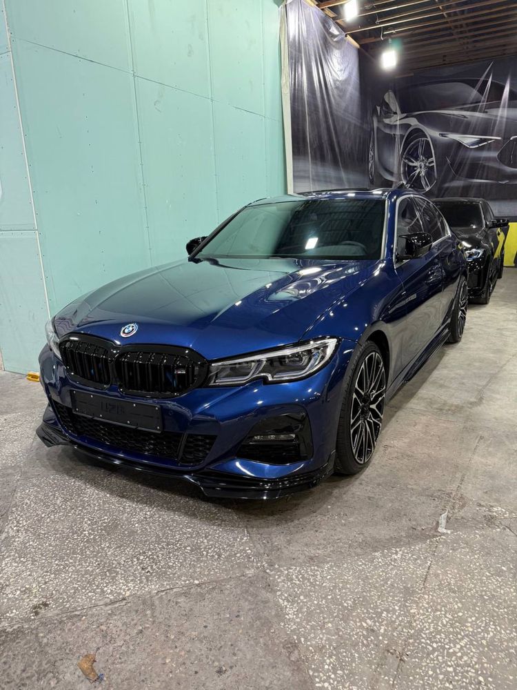 Продается BMW 330i