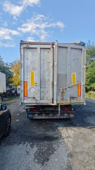 Semiremorca basculabila de cereale din aluminiu