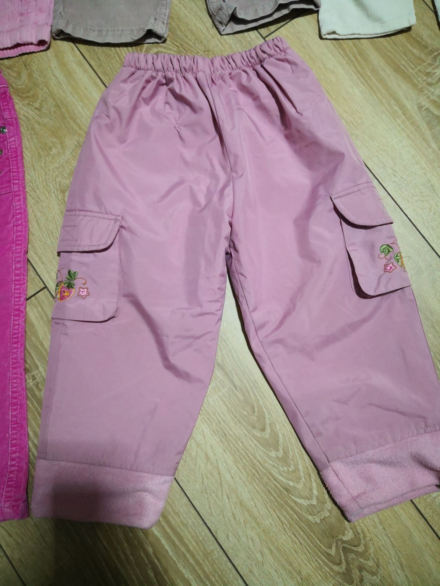 Pantaloni fetițe 92,98,98/104