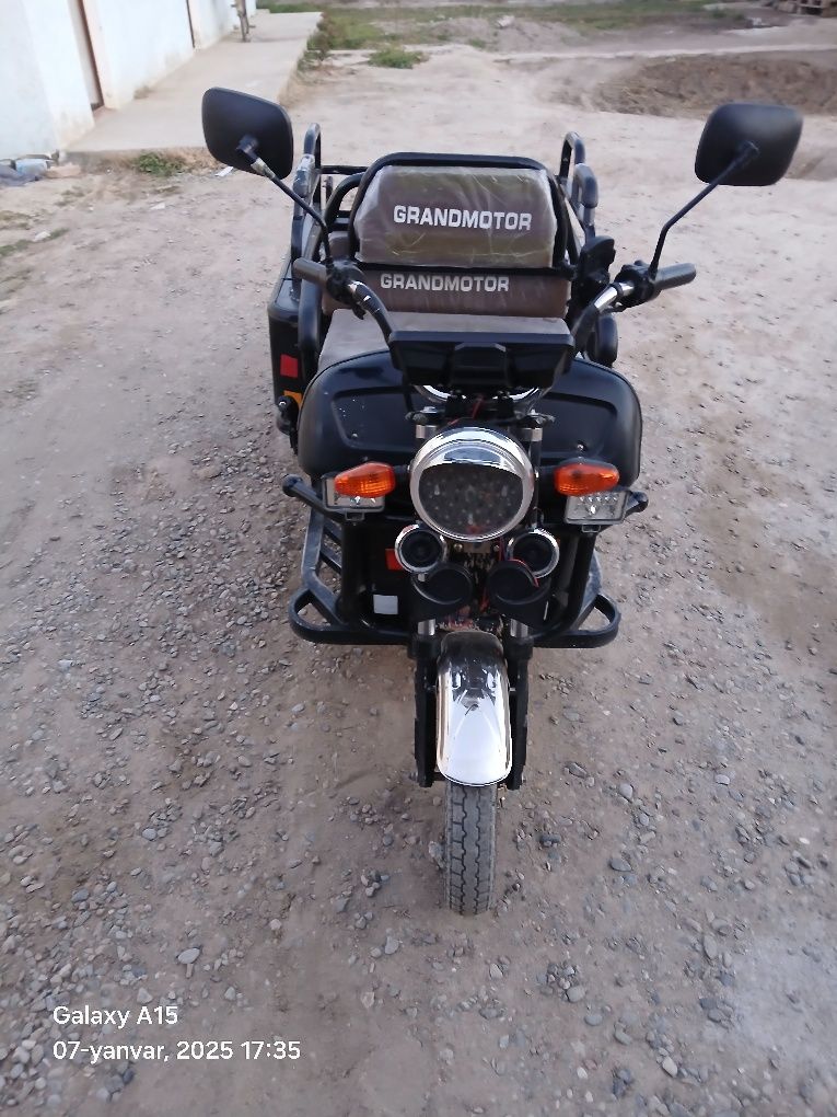 Elektro motorol muraviy