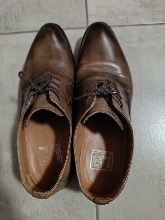 Vând pantofi bărbătești piele naturală Nr 41