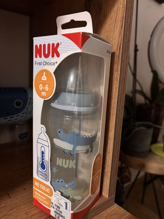 Чисто ново, неотваряно шише на NUK