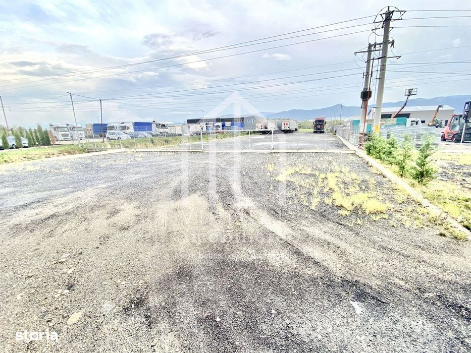 Teren intravilan de inchiriat in Sibiu, 3000 de mp teren imprejmuit