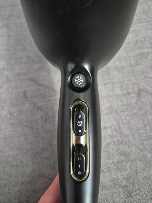 Uscator de par profesional Philips PRO 2300w IONIC