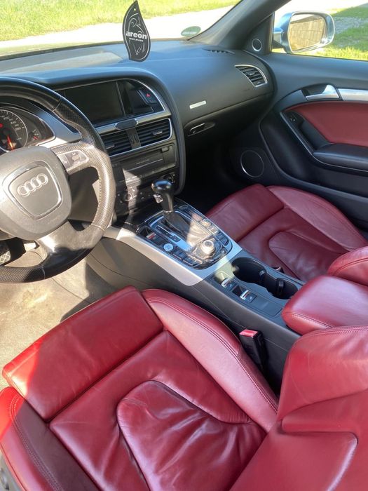 Audi A5 cabrio avariat