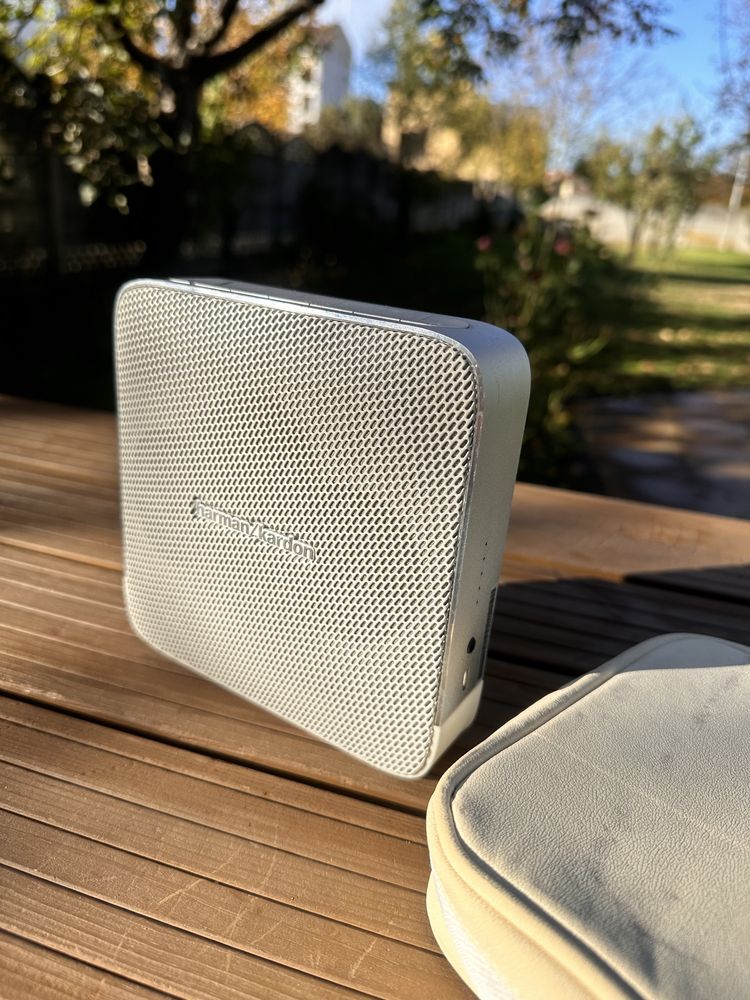 Boxă Harman Kardon Esquire de la 1500 lei la 750 lei