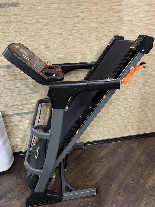 Продам беговую дорожку в отличном состоянии