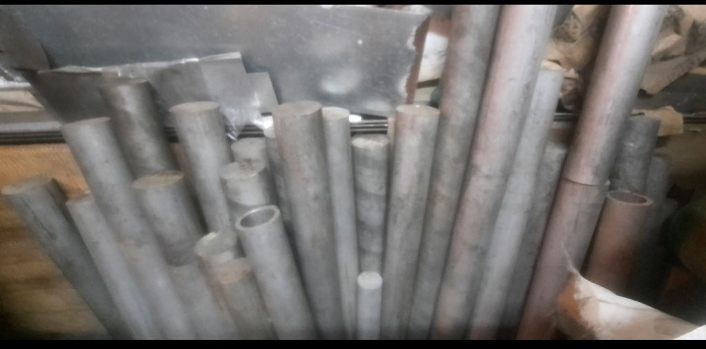 Кръгли алуминиеви пръти